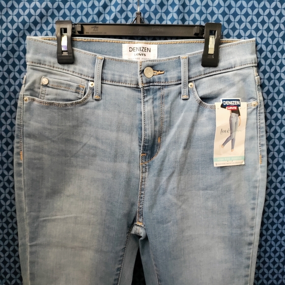 Denizen by Levi's - Juniors light blue, high-rise denim jeans. NWT. Size - 7M - Picture 3 of 10